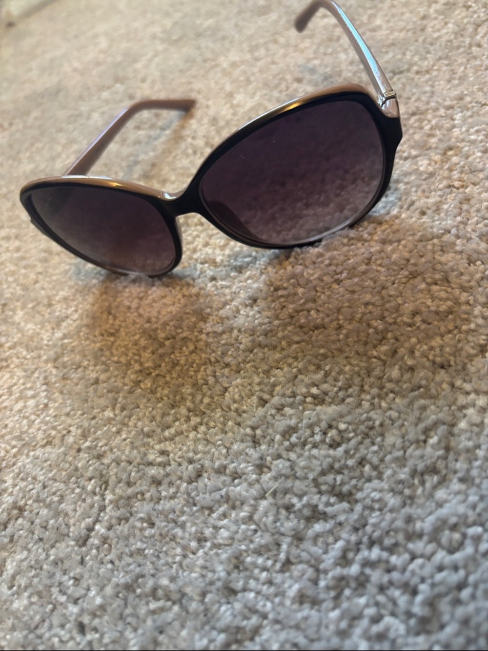 LC Lauren Conrad Black Sunglasses with Gradient Gray Lenses